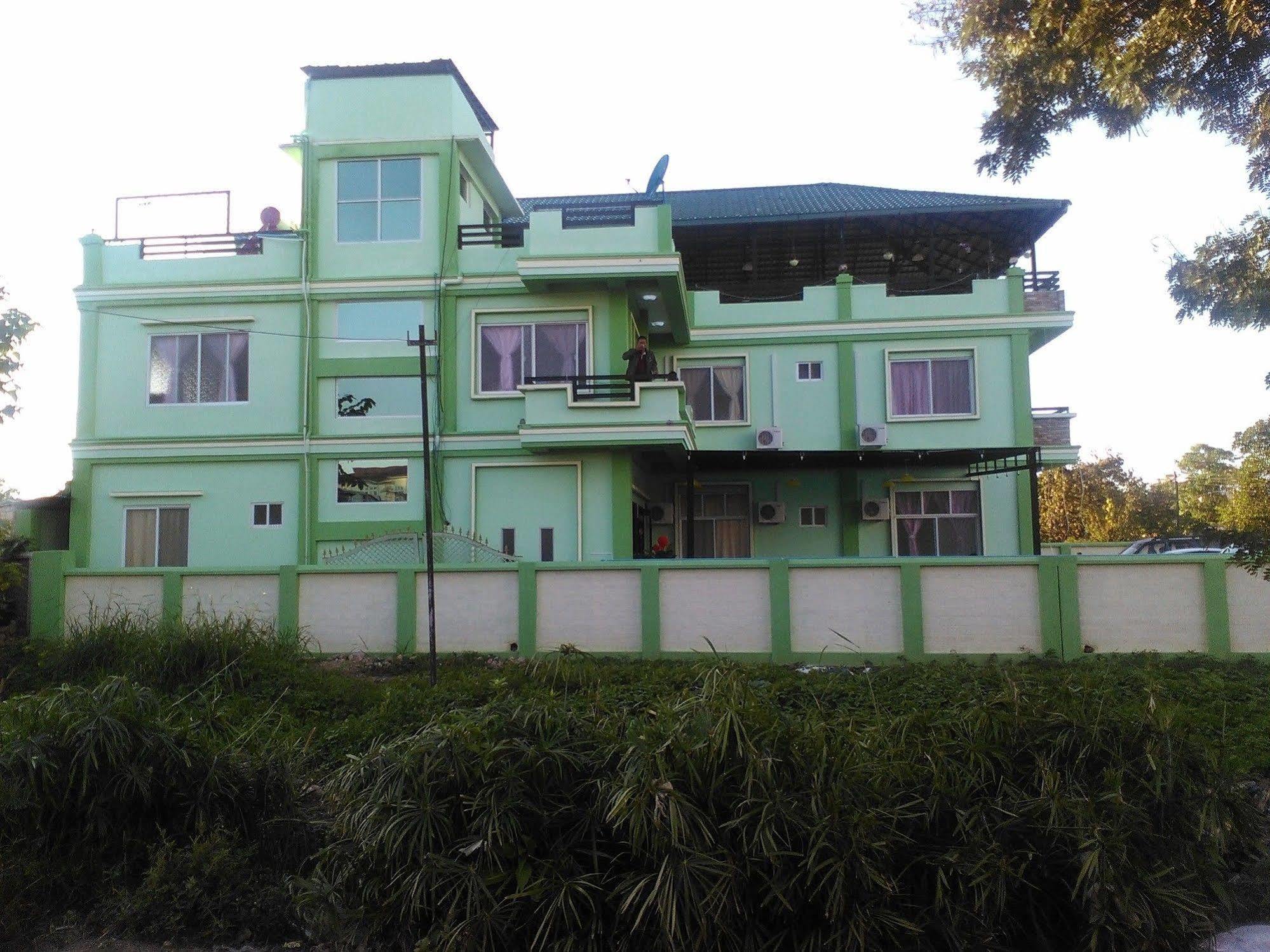 פי או לואה Hotel 99 מראה חיצוני תמונה